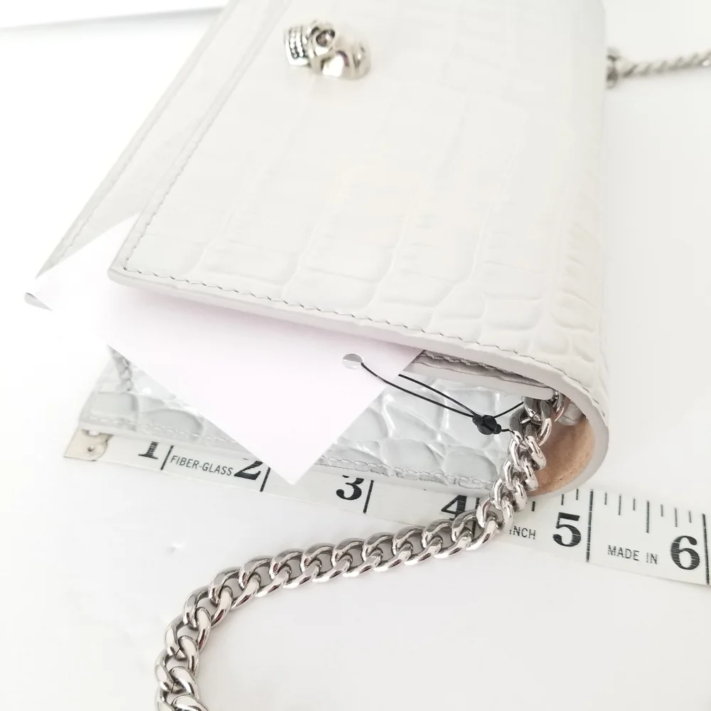 Alexander McQueen Skull Croc-Embossed Leather Chain Crossbody Light Gray - Picture 5 of 12